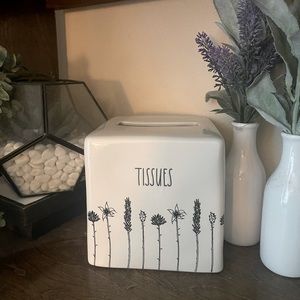 Rae Dunn Tissue Holder